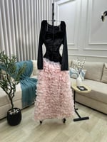 فستان سهرة مخمل وروود جازاو قص ليزر دبل كلوش