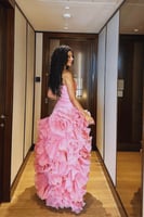 فستان سهره طويل وردي دبل كلوش مكشكش