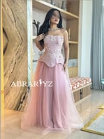 فستان سهرة طويل ورد تل