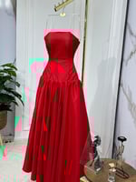 فستان احمر مميز