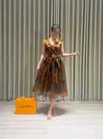 فستان ناعم مشجر مستوحا من الطبيعه