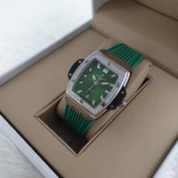 ساعة هوبلت النسائية اخضر - خيال