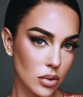 عدسات أمارا لاصقة يومية عبوة من 10 عدسات مون ستون...