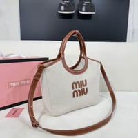 شنطة ميو ميو آيفي Miu Miu IVY