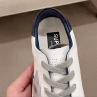 Golden Goos جولدن جوس