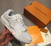 حذاء Louis Vuitton