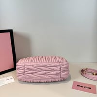شنطة ميو ميو واندر Miu Miu Wander