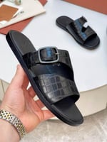 صندل لوربيان Loro Piana