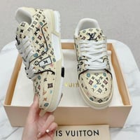 حذاء Louis Vuitton