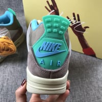 Air Jordan 4 Retro