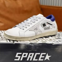 Golden Goos جولدن جوس