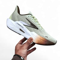 Brooks Hyperion Max 2