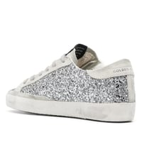 Golden Goos جولدن جوس