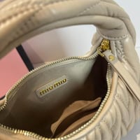 شنطة ميو ميو واندر Miu Miu Wander