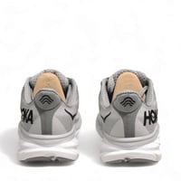 HOKA ONE ONE Clifton 9