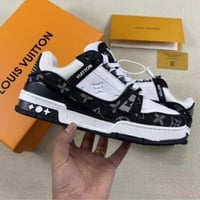 حذاء Louis Vuitton