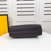 شنطة فيندي Fendi First