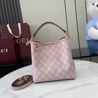 شنطة جوتشي ميني باكت GUCCI mini bucket bag