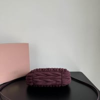 شنطة ميو ميو واندر Miu Miu Wander