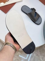 صندل لوربيان Loro Piana