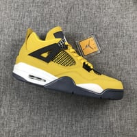 Air Jordan 4 Retro