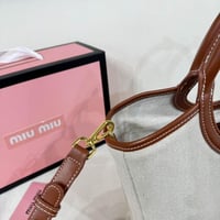 شنطة ميو ميو آيفي Miu Miu IVY