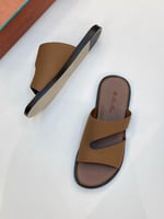 صندل لوربيان Loro Piana