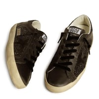 Golden Goos جولدن جوس