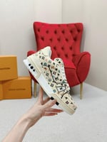 حذاء Louis Vuitton