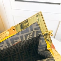 شنطة فيندي Fendi First