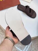 صندل لوربيان Loro Piana