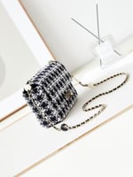 شنطة كلاسيك فلاب شانيل Chanel Classic Flap