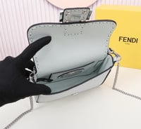 شنطة فيندي باجيت Fendi Baguette