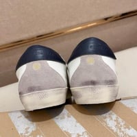 Golden Goos جولدن جوس