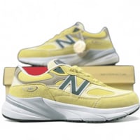NEW BALANCE V6 990