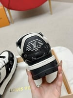 حذاء Louis Vuitton