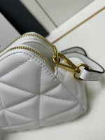 شنطة برادا Prada Handbag