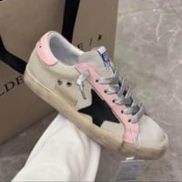 Golden Goos جولدن جوس