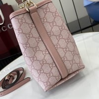 شنطة جوتشي ميني باكت GUCCI mini bucket bag