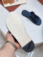 صندل لوربيان Loro Piana