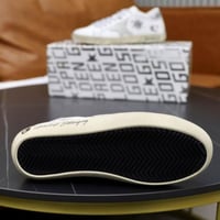 Golden Goos جولدن جوس