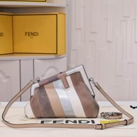شنطة فيندي Fendi First