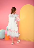 فستان اطفال ابيض مشجر