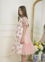 "بستان الورد"