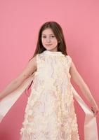 فستان اطفال مورد كريمي