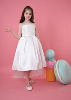 فستان اطفال ابيض فيونكة