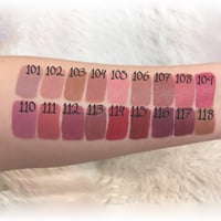 روج سائل كريمي مطفي ناعم SOFT&MATTE بزيت الافوكادو...