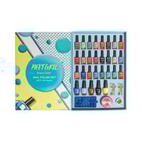 بوكس مناكير 40 قطعة + نقش على الاظافر من MEET GRIL