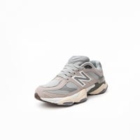 نيو بلانس رمادي