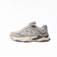 نيو بلانس رمادي